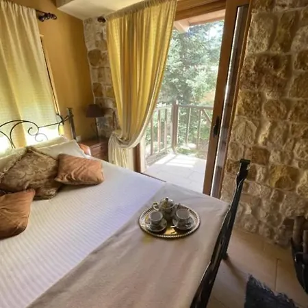 Mountain View Mészi Szinikía Trikálon